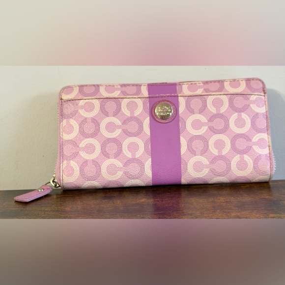 Coach Lavender Patterned Wallet-Y2K - Picture 9 of 9